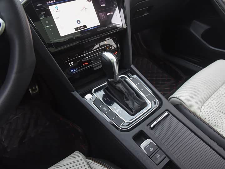 Фото 6 - Volkswagen Magotan