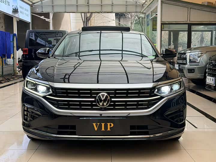 Фото 2 - Volkswagen Passat