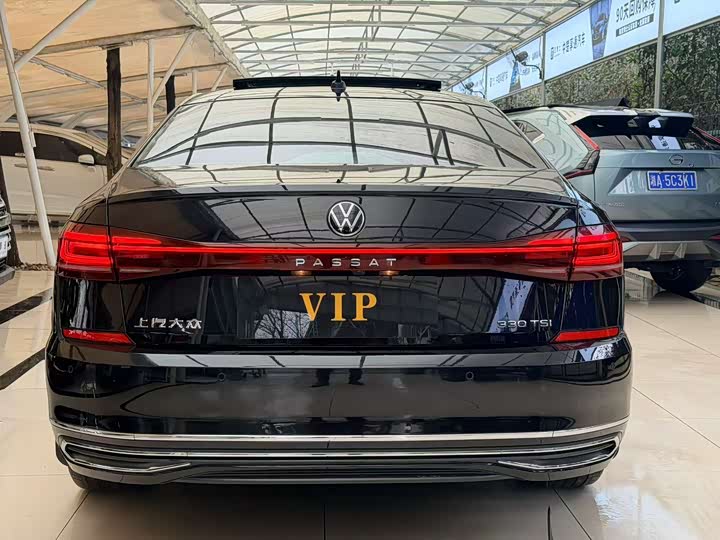 Фото 5 - Volkswagen Passat