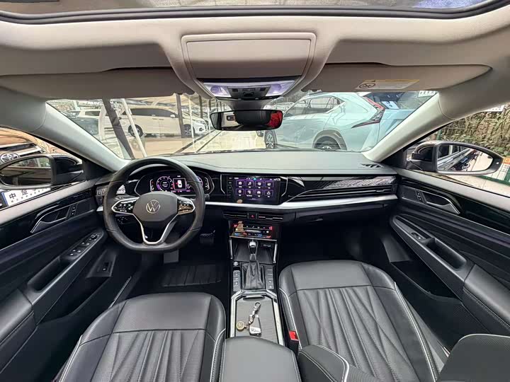 Фото 9 - Volkswagen Passat