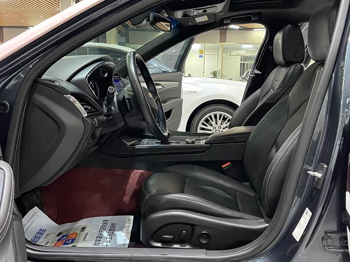 Фото 9 - Cadillac CT5