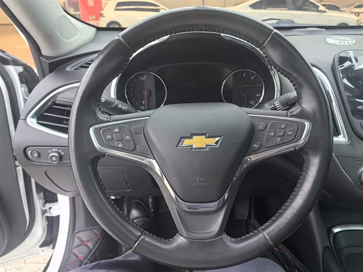 Фото 8 - Chevrolet Malibu XL