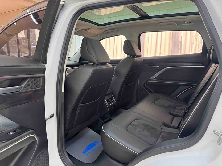 Фото 8 - Haval H6