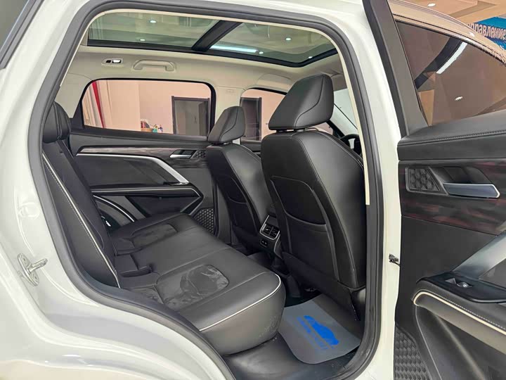 Фото 9 - Haval H6