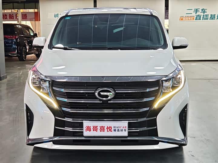 Фото 2 - GAC Trumpchi M8