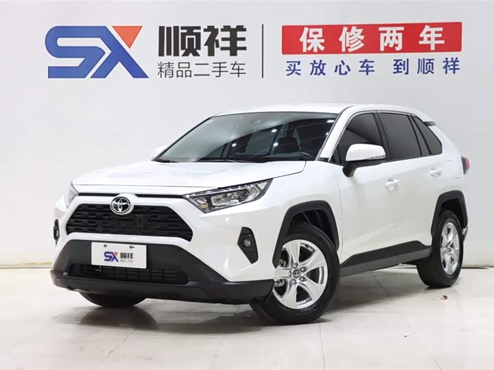 Фото 1 - Toyota RAV4