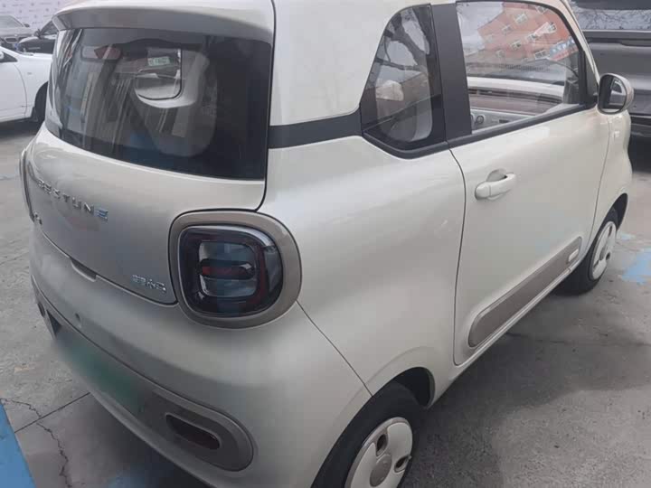 Фото 7 - Bestune Pony