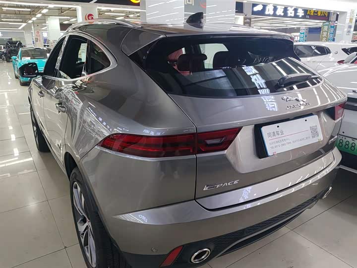 Фото 5 - Jaguar E-Pace