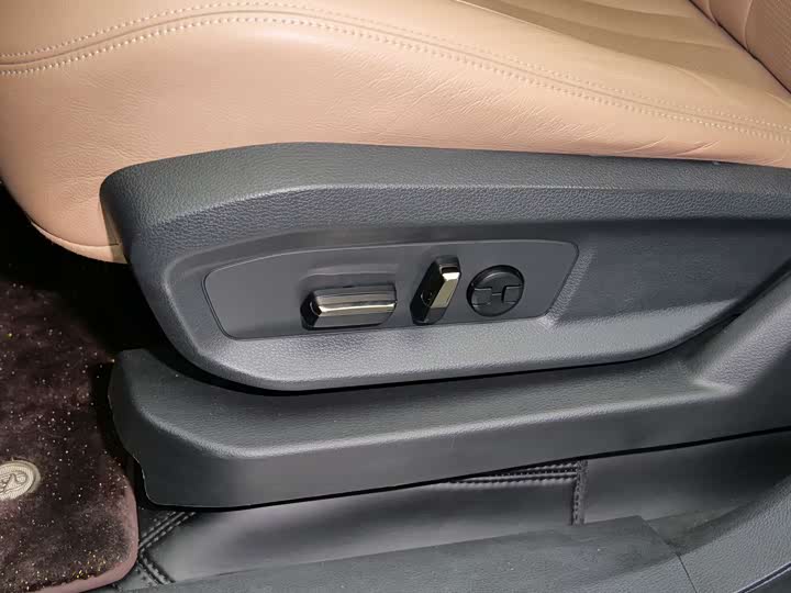 Фото 9 - Nio ES8