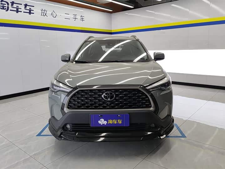 Фото 2 - Toyota Corolla Cross