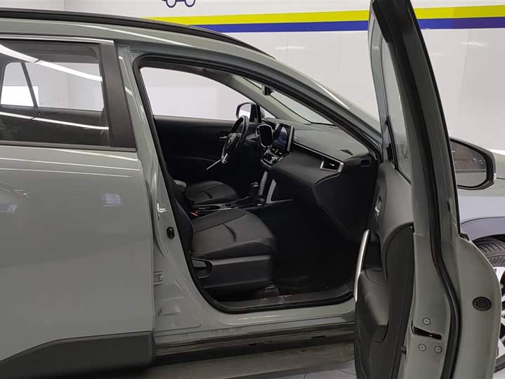 Фото 8 - Toyota Corolla Cross