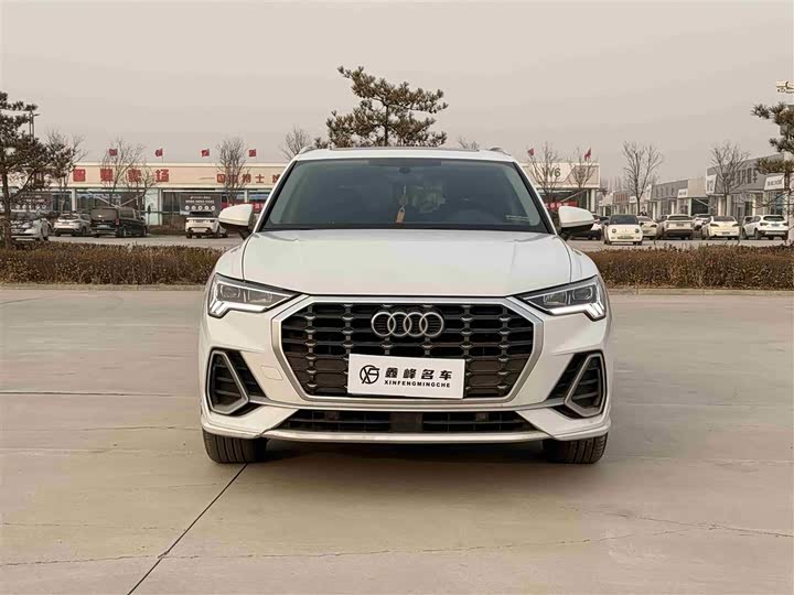 Фото 2 - Audi Q3