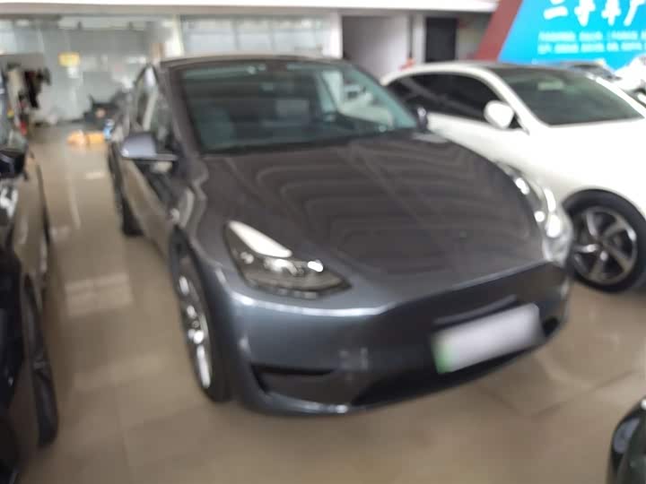 Фото 4 - Tesla Model Y