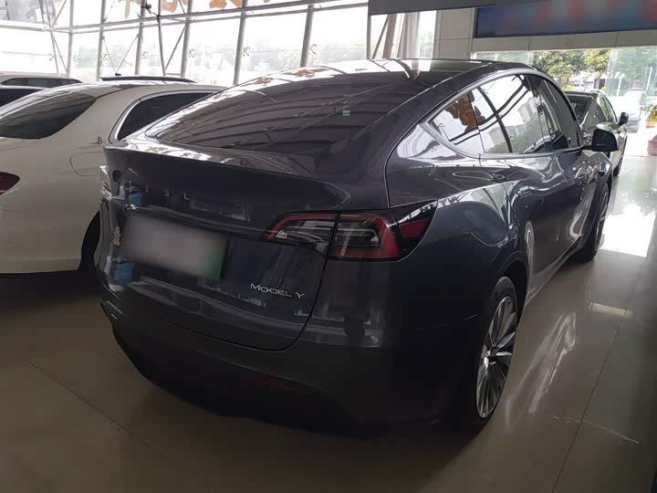 Фото 7 - Tesla Model Y