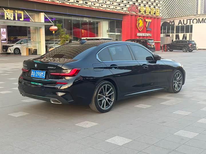 Фото 8 - BMW 3 Series