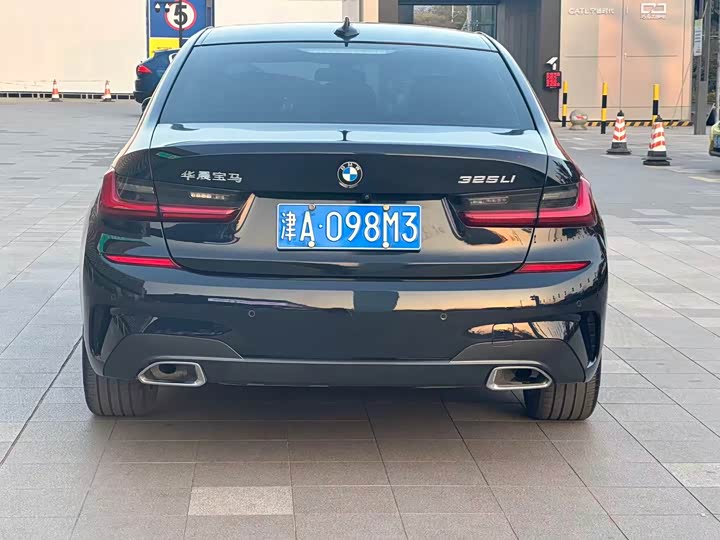 Фото 9 - BMW 3 Series