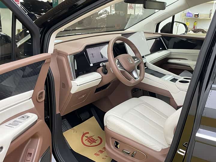 Фото 3 - BYD Xia