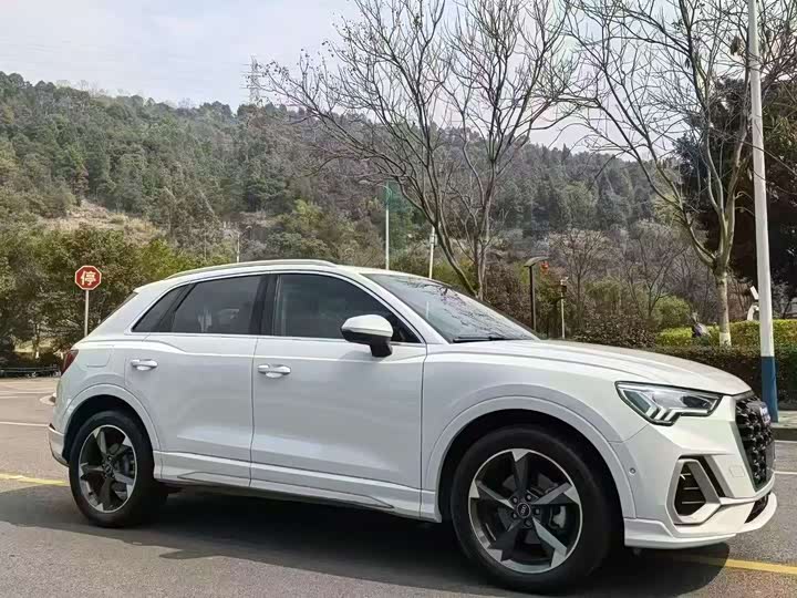 Фото 3 - Audi Q3