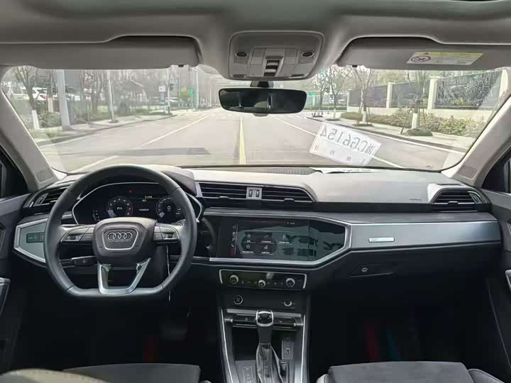 Фото 5 - Audi Q3