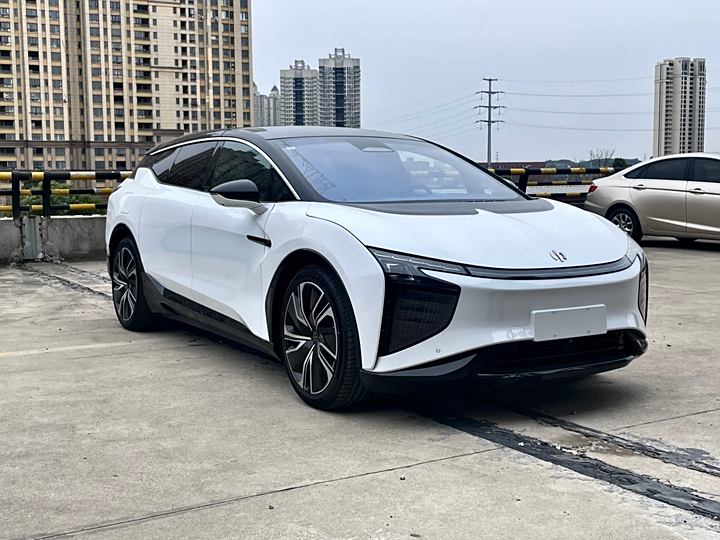 Фото 2 - HiPhi X