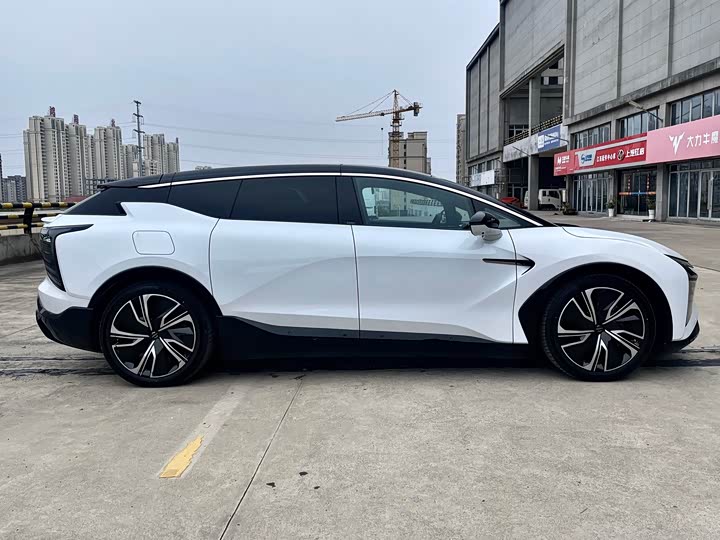 Фото 4 - HiPhi X