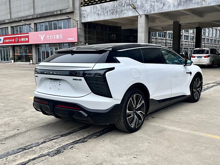 Фото 8 - HiPhi X