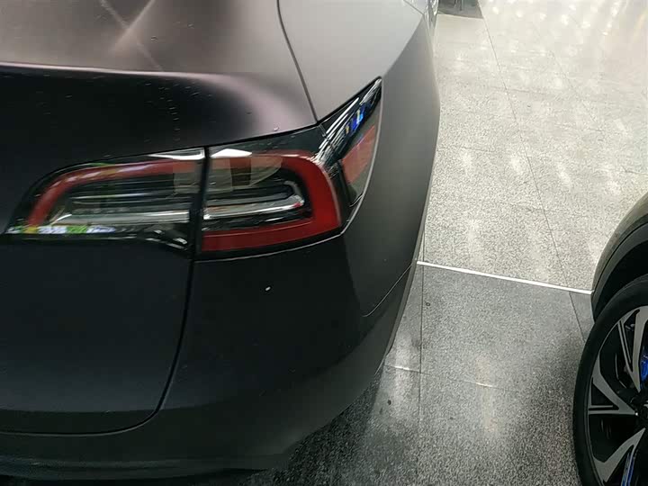 Фото 8 - Tesla Model Y