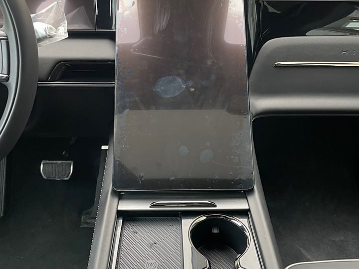 Фото 15 - HiPhi X