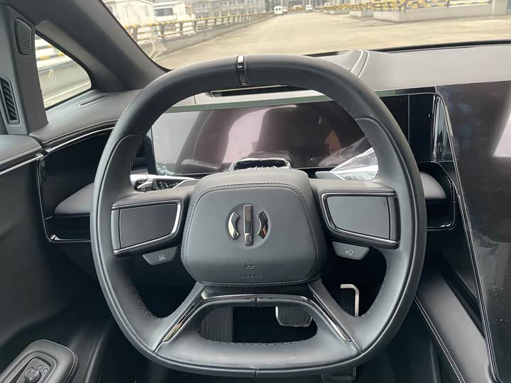 Фото 16 - HiPhi X