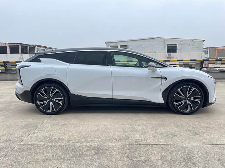 Фото 4 - HiPhi X