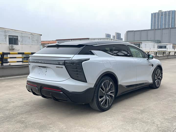 Фото 7 - HiPhi X