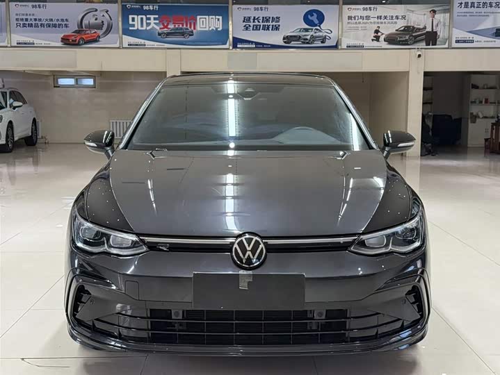 Фото 2 - Volkswagen Golf