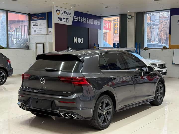 Фото 4 - Volkswagen Golf