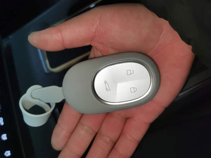 Фото 9 - Nio ET5T