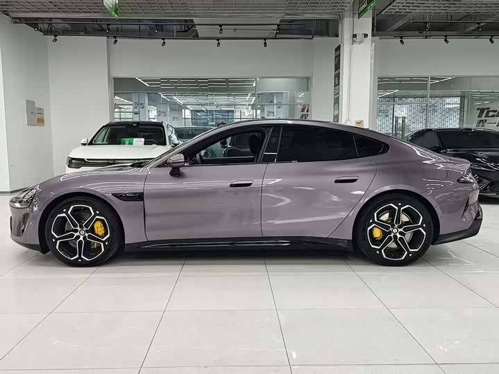 Фото 4 - Xiaomi SU7