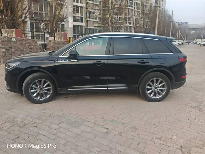 Фото 6 - Lincoln Corsair