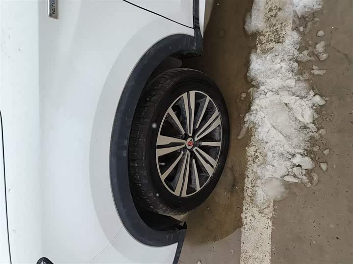 Фото 4 - Roewe RX5