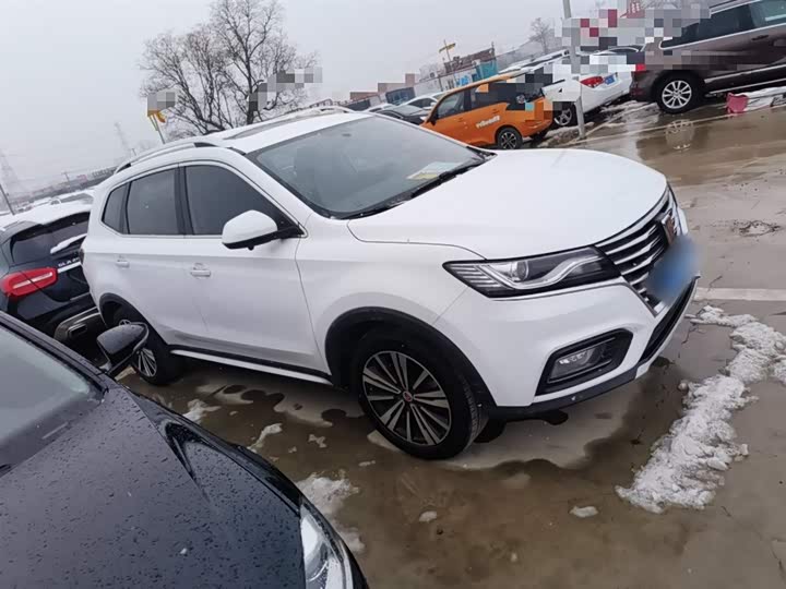 Фото 9 - Roewe RX5