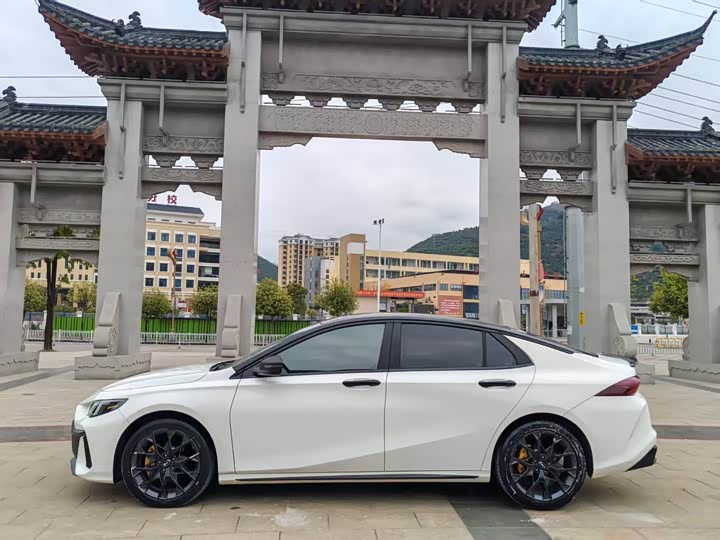 Фото 3 - GAC Trumpchi Empow R