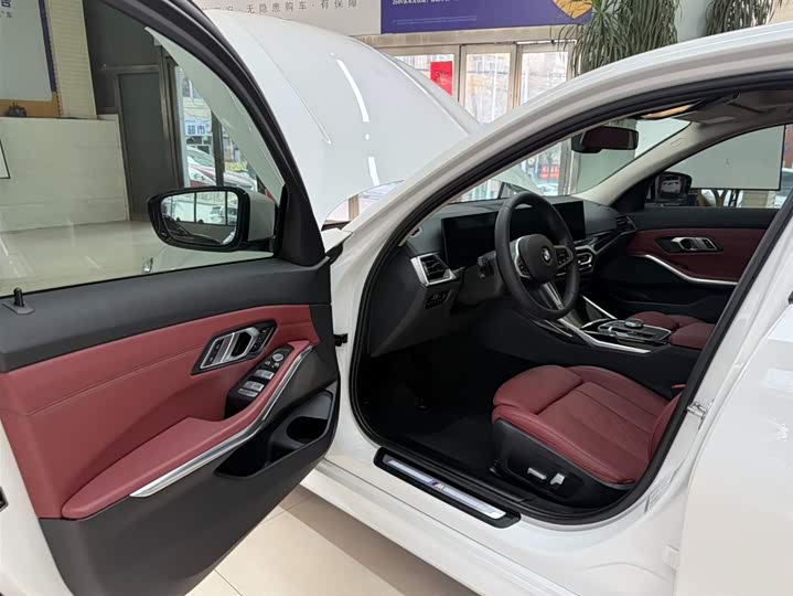 Фото 8 - BMW 3 Series