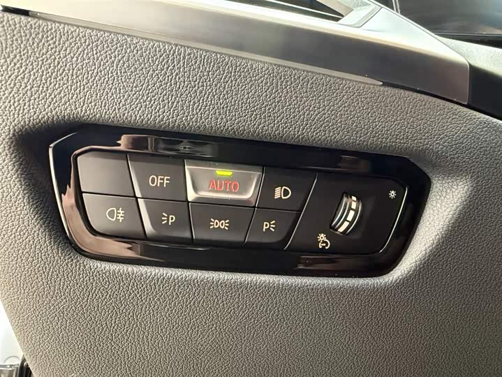 Фото 9 - BMW 3 Series