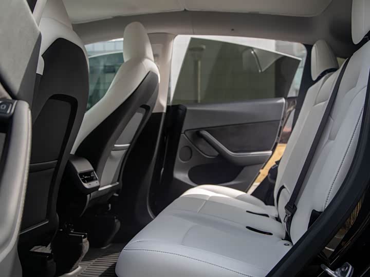 Фото 5 - Tesla Model Y