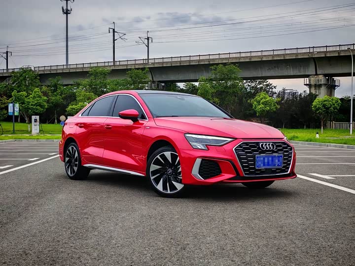 Фото 2 - Audi A3