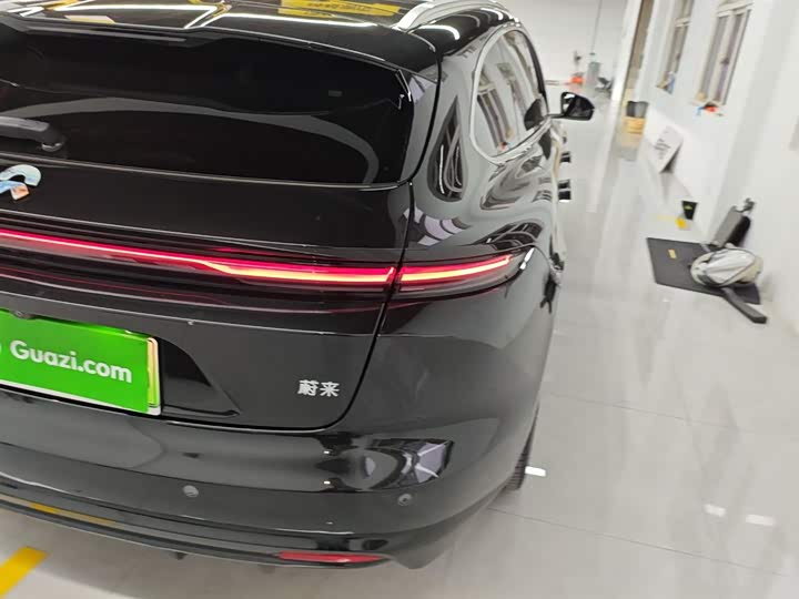 Фото 8 - Nio ET5T