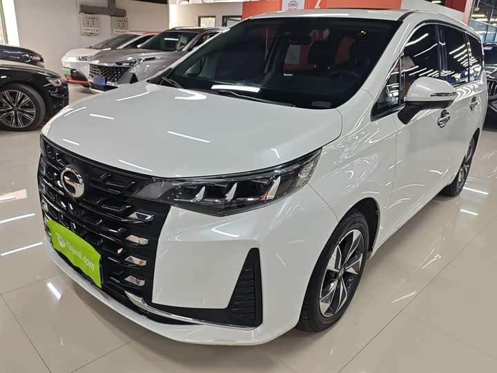 Фото 2 - GAC Trumpchi M6