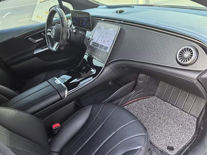 Фото 6 - Mercedes-Benz EQE