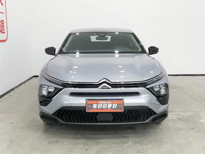 Фото 2 - Citroen C5 X