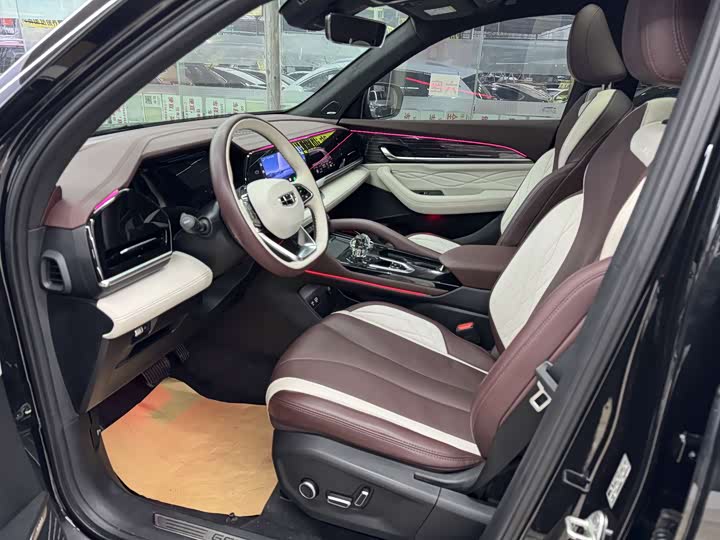 Фото 4 - Geely Monjaro