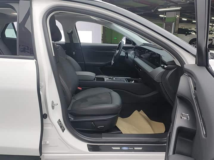 Фото 8 - Ford Mondeo