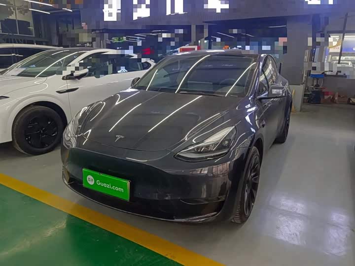 Фото 2 - Tesla Model Y